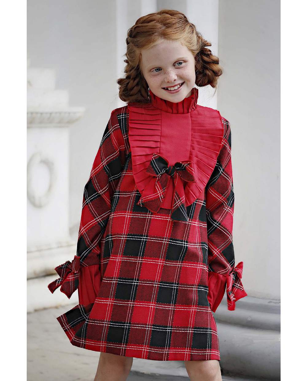 Трапеция в красно-черную клетку