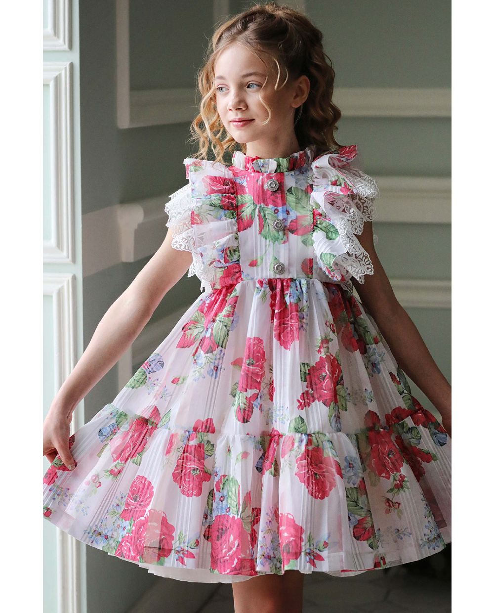 Воздушное нарядное платье