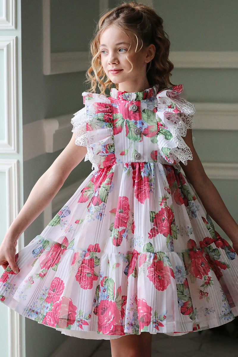 Воздушное нарядное платье