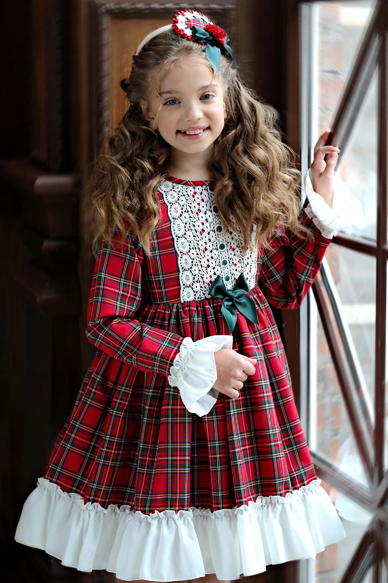 Нарядное платье в клетку