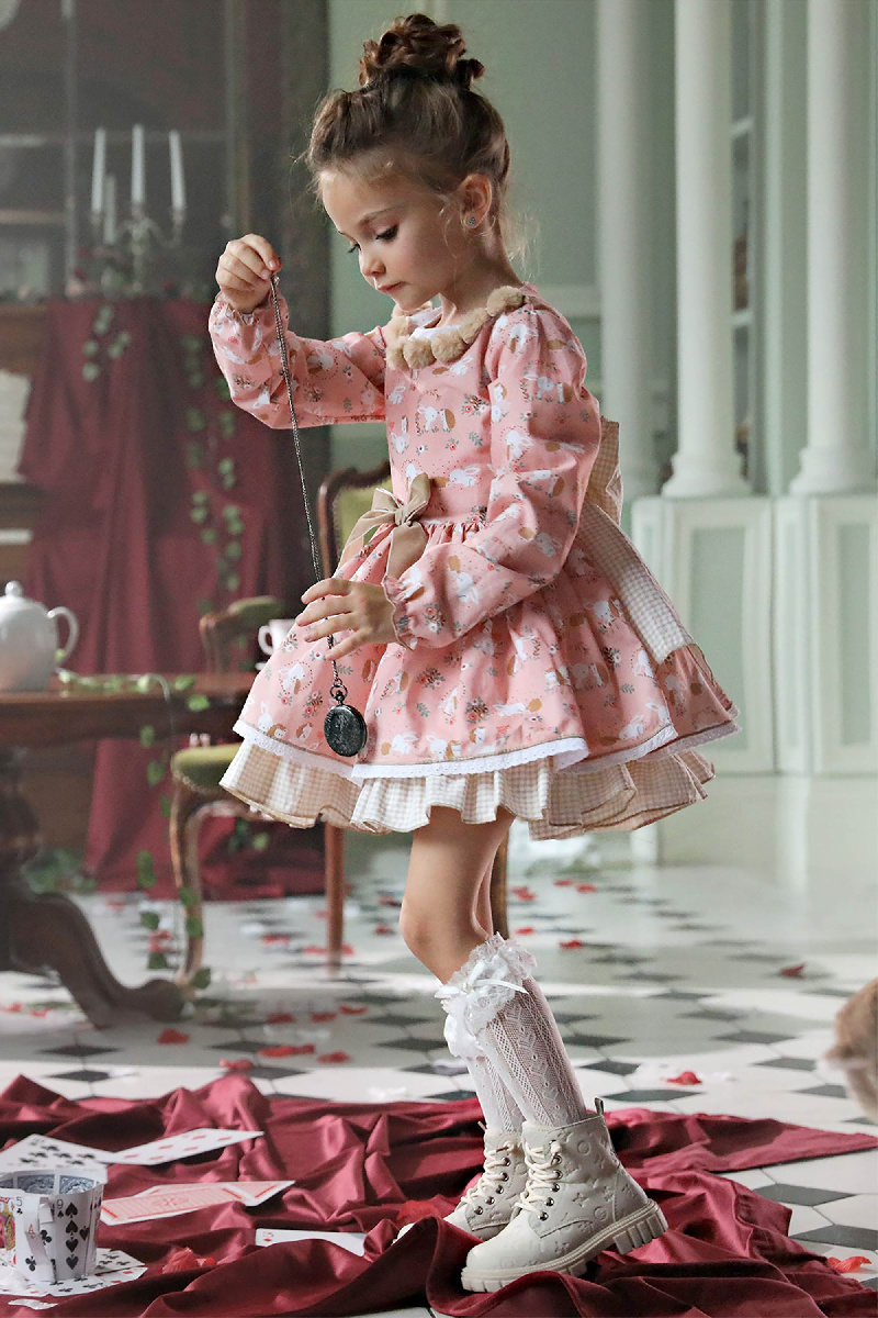 Пышное платье с зайками